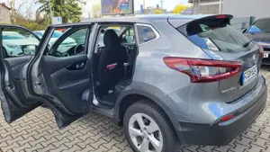Nissan Qashqai Qashqai 1.3 DIG-T 158 PS DCT NAVI+ Autom.+HU/AU Neu+Scheckheftgepflegt Bild 3