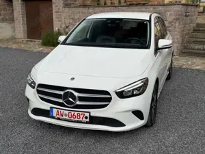 Mercedes-Benz B 200 d Style AR-Navi LED MBUX High End Business