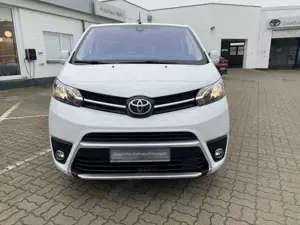 Toyota Proace Verso 2.0 L1 Team Deutschland Bild 5