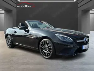 Mercedes-Benz SLC 180 9-AT Navi LED Pano Kam PDC v+h 1. Hand