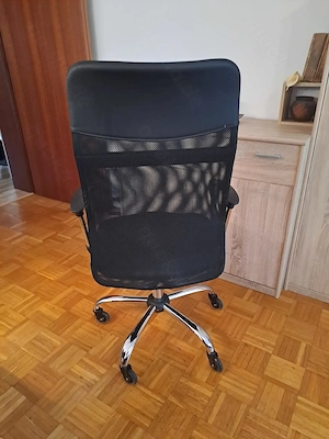 Bürostuhl sehr gut erhalten, Ergonomisch, Höhenverstellbar, Tragkraft bis 150 kg zu verkaufen 