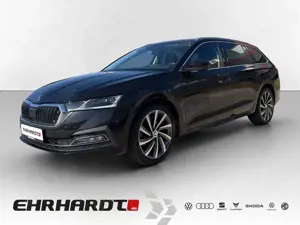 Skoda Octavia Combi 2.0 TDI DSG Style DCC STHZG*HEADUP*SITZBE...