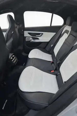 Mercedes-Benz E 53 AMG 4Matic Bi-Color Burmester DVD Bild 4