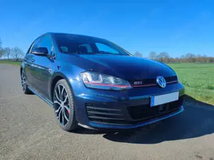 Volkswagen Golf GTI VII DSG GTI Performance, 19", DCC, DynAudio, DSG, 8-fach bereift, uvm