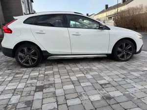 Volvo V40 Cross Country V40 Cross Country T3 Geartronic Momentum Bild 5