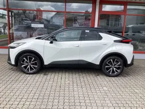 Toyota C-HR 2.0 Hybrid Teamplyer + Technik-Paket Bild 3