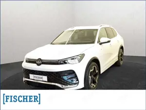 Volkswagen Tiguan 2.0TDI DSG R-Line Matrix Navi Rear View