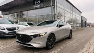 Mazda 3 Nagisa