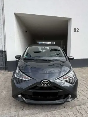 Toyota Aygo x-play club Bild 2