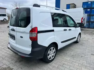 Ford Transit Courier Trend Bild 5