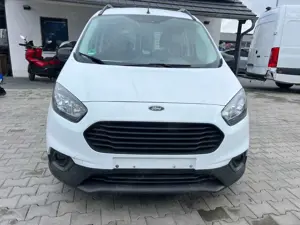 Ford Transit Courier Trend Bild 2