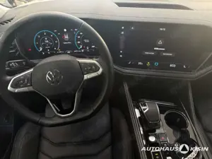 Volkswagen Touareg 3.0 TDI 4M /AHK /Luftfederung /Kamera /Navi Bild 5
