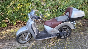 Aprilia Roller abzugeben 