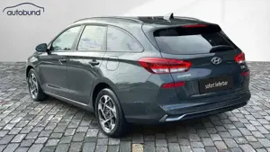 Hyundai i30 III CW 1,6 TGDi Automatik Go Czech Alu KA LED Link Bild 2