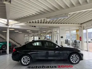 BMW 320 Bild 2