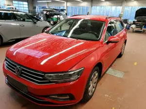 Volkswagen Passat Variant Business 2.0TDI DSG Navi ACC LED