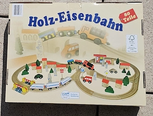 Holz Eisenbahn für Kinder gebraucht 