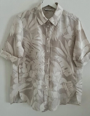 Diese tolle Leinenbluse der Luxusmarke  Angoor  wurde nur ein Mal getragen