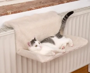Heizungsliege für Katze wollweiß