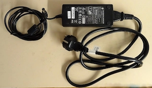  Ladegerät Netzteil Adapter Laptop LI SHIN 0322B1224    Bild 2