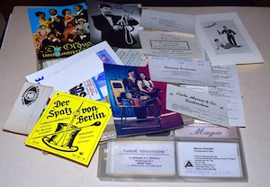 Visitenkarten und Webung aus dem Bereich Unterhaltungskunst det DDR