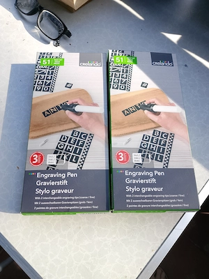 2 Gravierstifte mit Batterien neu 
