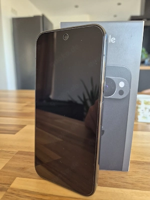 Google Pixel 10 Pro 256GB Obsidian Black Neuwertig mit Rechnung Bild 2
