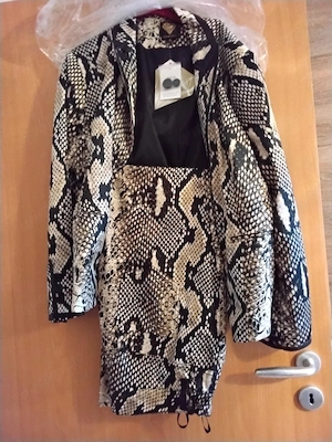 Original verpackter Hosenanzug  von Sarah Kern  nie getragen  gr 50