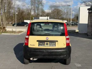 Fiat Panda 1.1 8V Active / TÜV NEU/ Zahnriemen gewechselt Bild 4