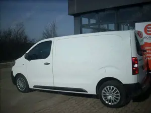 Opel Vivaro Edition M (L2) 3 Sitzer Sitzheizung Tempomat Bild 2
