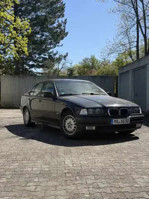 BMW 318 318i