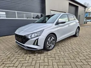 Hyundai i20 1.0 T-GDI 90PS Trend Automatik 5-türig  Klimaautom