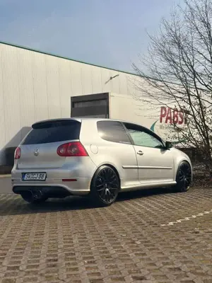 Volkswagen Golf GTI 2.0