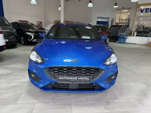 Ford Focus Turnier ST-Line 182PS LED-Scheinwerfer Bild 2