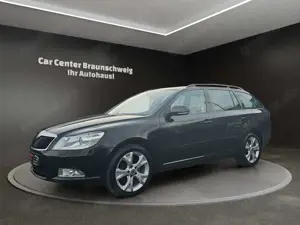 Skoda Octavia 2.0 TDI DSG Elegance Combi+Vollausstattu