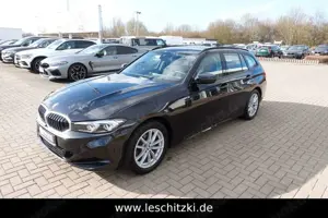 BMW 318 i Touring Automatik/LED/Navi