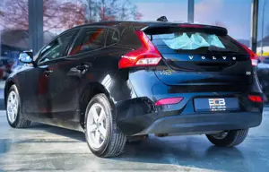 Volvo V40 You! *Klimaut./SHZ/Temp.* Bild 3
