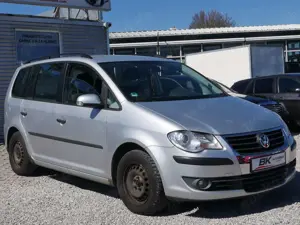 Volkswagen Touran 1.4 TSI 7.Sitzer Klimaauto Anhängerkupplung