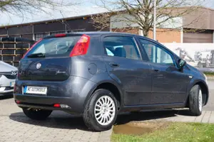 Fiat Grande Punto 1.2 8V Dynamic*1-HAND*KLIMA*ZV-FUNK Bild 3