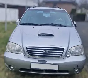 Kia Carnival CRDi EX