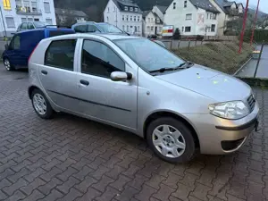 Fiat Punto 1.2 8V Dynamic, 96000 km, Tüv 07/2027!