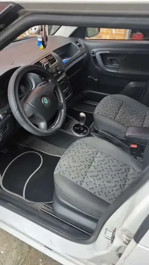 Skoda Praktik 1.4 TDI Bild 3
