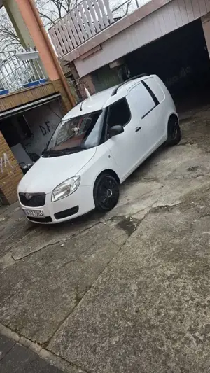 Skoda Praktik 1.4 TDI Bild 2