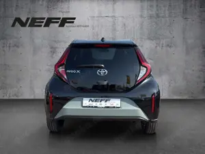 Toyota Aygo X 1.0 Teamplayer Autom. FLA SpurH KAM ACC Bild 5