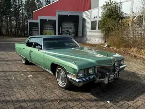 Cadillac Deville Sedan