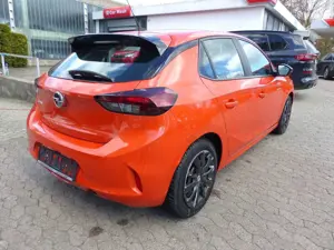 Opel Corsa F 1,2 Edition Automatik/Kamera/Klima/LED Bild 4