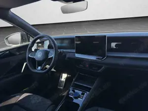Volkswagen Tayron R line 2.0 TDI DSG 7-Sitzer PANO NAVI RFK Bild 3