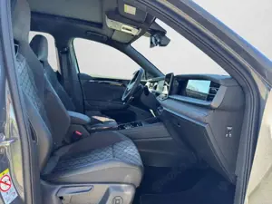 Volkswagen Tayron R line 2.0 TDI DSG 7-Sitzer PANO NAVI RFK Bild 4