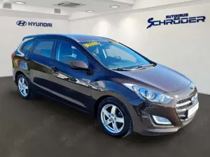 Hyundai i30 YES! SILVER 1.6 GDI KLIMA+PDC+TEMPOMAT Bild 2