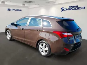 Hyundai i30 YES! SILVER 1.6 GDI KLIMA+PDC+TEMPOMAT Bild 4
